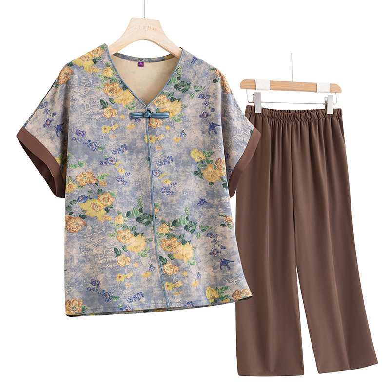 Summer Outfit for Middle-Aged and Elderly Women, New Short-Sleeve Grandma Summer T-Shirt, Stylish Two-Piece Set for Elderly Ladies