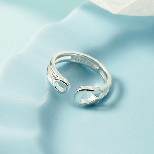 Trendy and creative Japanese and Korean fashion open heart hollow ring custom-made ring letter gift jewelry for girlfriend