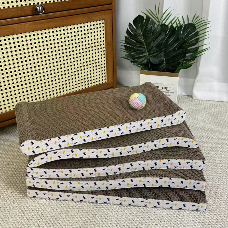 Seleccione estrictamente la placa de agarre de gato en papel ondulado de molienda de garras para gatos gran cantidad de material spot grueso placa de garras de gato onduladas resistente al desgaste