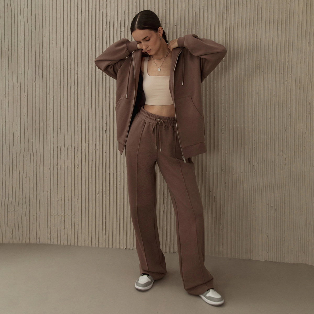 sweatshirt with zipper