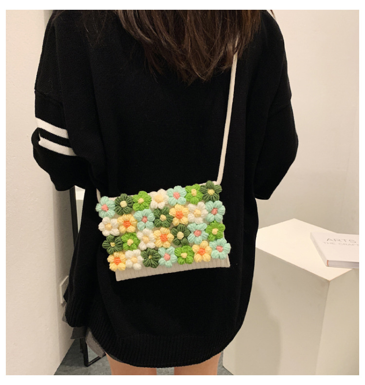 Wollstricken One-shoulder Messenger 2021 Neue Puffblume Kleine Frische Koreanische Weibliche Tasche display picture 4