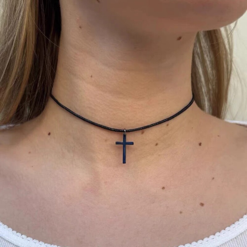 Bm Necklace New Style Black Cross Choker Short Choker Necklace for Women Clavicle Chain Slimming Neck Chain Accessory Bm Necklace New Style Black Cross Choker Short Choker Necklace for Women Clavicle Chain Slimming Neck Chain Accessory