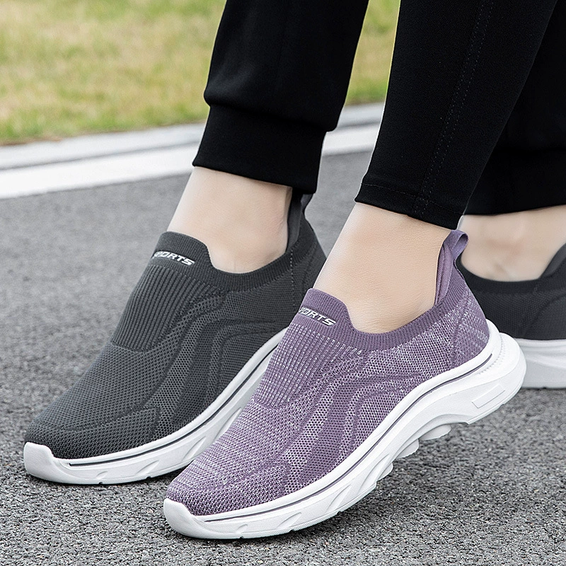 Men's summer slip-ons, breathable shoes for walking for mother for leisure, soft sole