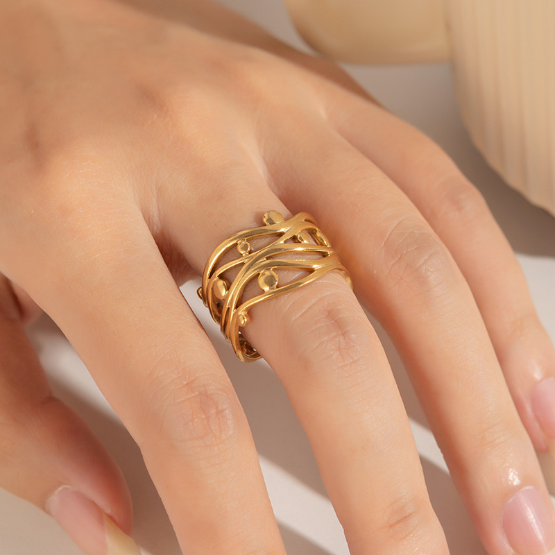8g Weight 0.03µm Gold Plating Thickness Electroplated Gold Plating Process Golden Plated Plating Material Stone-Free Inlay Material Rings Classification 1 Piece Quantity Daily Occasion 201 Stainless Steel Material Leaf, Heart Shape Pattern Women's Gender Elegant Style Plating Craft Wholesale Jewelry Elegant Leaf Heart Shape Titanium Steel Open Rings 1