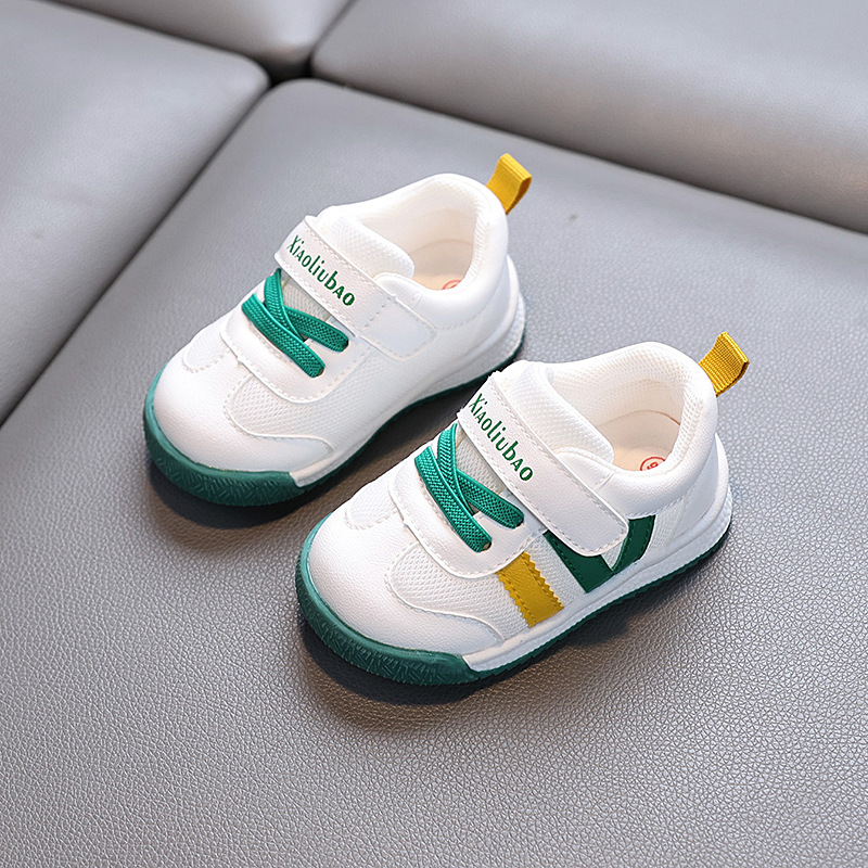 Primavera y otoño bebé 1-2 años zapatos para niños pequeños zapatos blancos de malla para niños y niñas zapatos deportivos antideslizantes de suela blanda al por mayor
