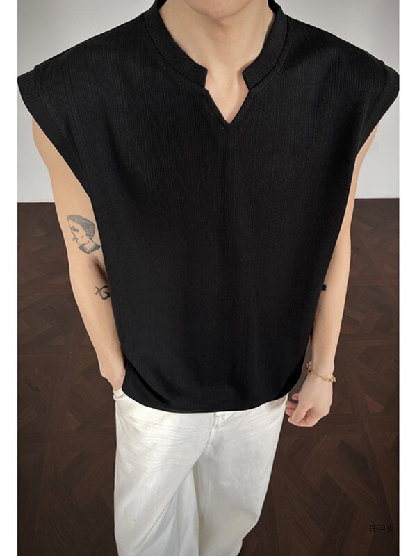 Textured V-Neck Vest for Men, New Summer Style American-Style Sleeveless T-Shirt, Large Size Casual Quick-Drying Sports Sweatshirt Textured V-Neck Vest for Men, New Summer Style American-Style Sleeveless T-Shirt, Large Size Casual Quick-Drying Sports Sweatshirt