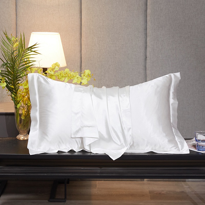 Silk pillowcase