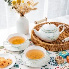 日式陶瓷创意茶具家用茶水杯中秋随手礼品咖啡杯碟骨瓷下午茶杯