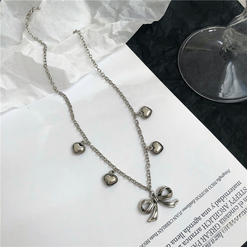 Adorable Climbing Cat Pendant, Gentle Little Cat Necklace for Women, Influential Niche Design Animal Clavicle Chain