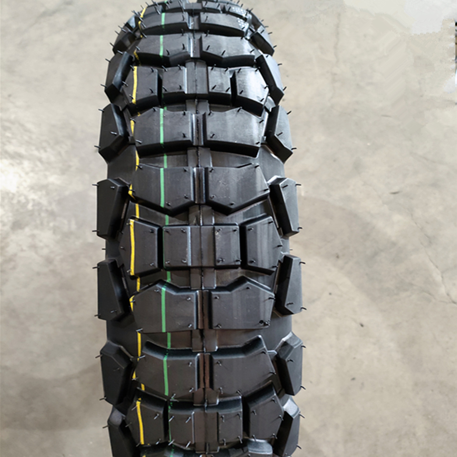 4.60-18  110/90-17 4.10-18 摩托车胎真空胎