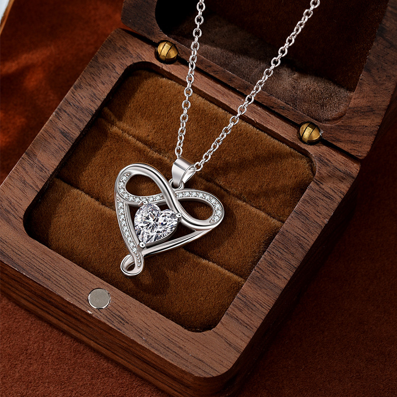 Transfronterizo Amazon S925 plata de ley de 8 caracteres collar de amor infinito en forma de corazón mujer todo fósforo colgante de alta gama para novia