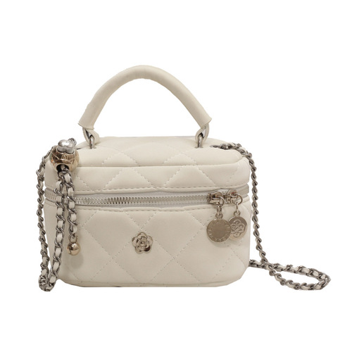 Hand-held small bag for women summer new diamond chain bag with texture and western style crossbody bag fashionable small square bag