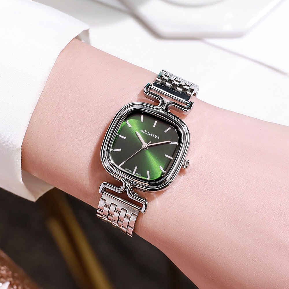 Nuovo vento profumato sottile quadrante piccolo cinturino in acciaio con temperamento trasmissione in diretta Esperto di buon prodotto Orologio da donna_voghion.com