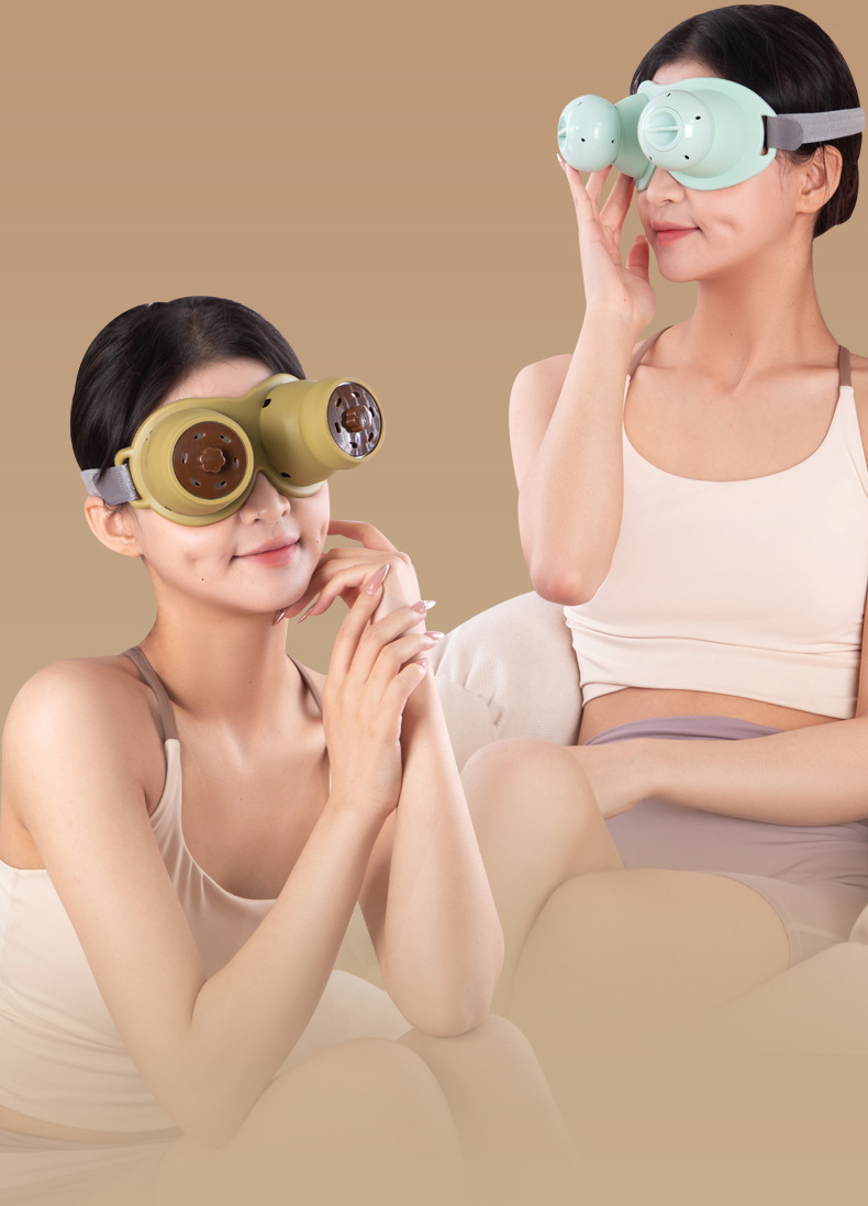 Eye Moxibustion Device Silicone Eye Moxa Box with Aged Moxa Sticks for Home Warm Eye Care in use