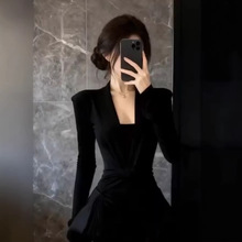 秋冬新款纯欲黑色抽绳可爱连衣裙性感辣妹小众百搭长袖短裙女