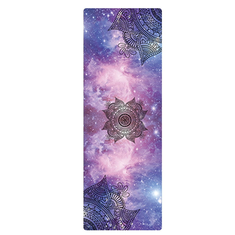 보라색 별이 빛나는 하늘