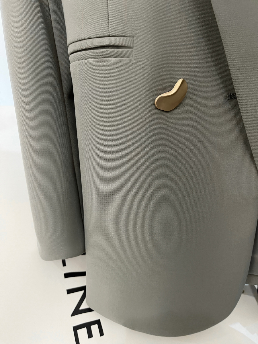 455g Weight Blazer Outerwear Type Long Sleeve Sleeve Length Single Breasted Placket Type Polyester Fabric Type Coat Tops Type 1 Piece Quantity Daily Occasion Turndown Neckline Loose Fit Type Solid Color Pattern Spring, Autumn Season Women's Gender Elegant Style Women's Coat Long Sleeve Blazers Elegant Solid Color 19