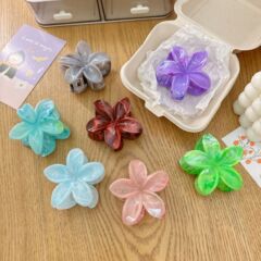 夏のミントプルメリアグリッパー、ハイエンドフラワーシャーククリップ、女性用スイートバックヘッドバウヒンヘアクリップ