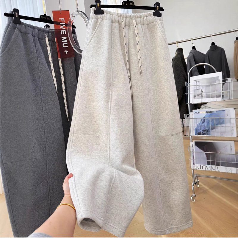 Plus-Size Women's Casual Wide-Leg Pants with Visible Stitching and Elastic Drawstring, High-Waisted Straight-Leg Long Pants for Spring and Autumn, Slimming Effect Plus-Size Women's Casual Wide-Leg Pants with Visible Stitching and Elastic Drawstring, High-Waisted Straight-Leg Long Pants for Spring and Autumn, Slimming Effect