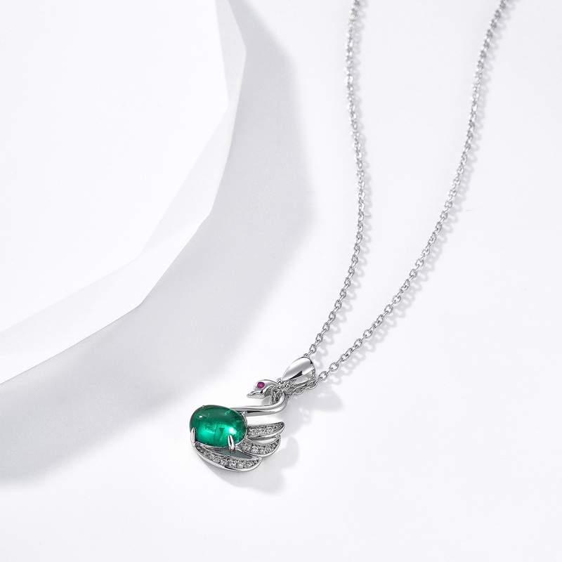 Moda caliente transfronteriza, pequeño cisne con incrustaciones, cultivo de esmeraldas, collar femenino S925, cultivo de plata, tesoro de color, cadena de clavícula, lujo ligero