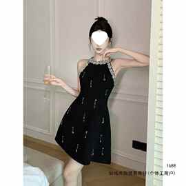 复古赫本小香风重工挂脖连衣裙女夏季感气质名媛别致绝美短裙