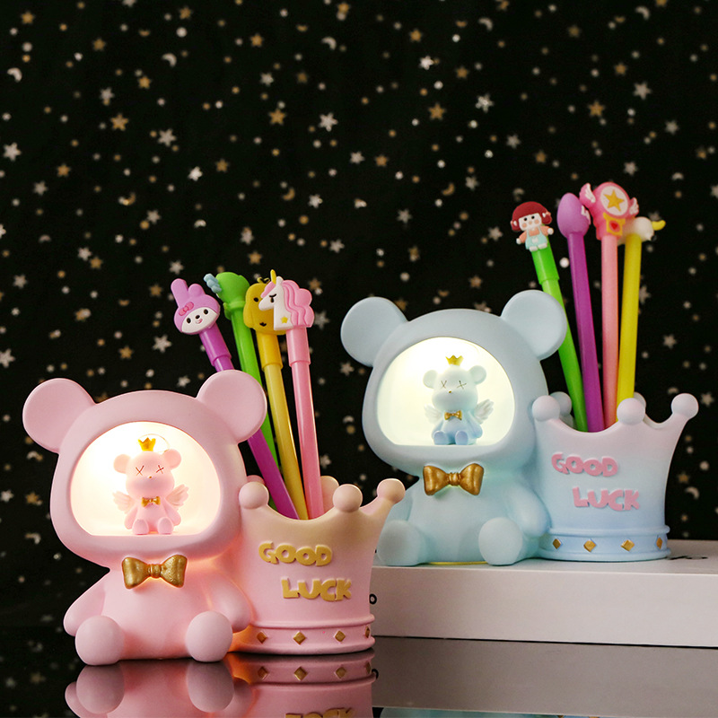 网红可爱暴力熊笔筒星星灯学生桌面文具收纳生日礼物树脂工艺礼品