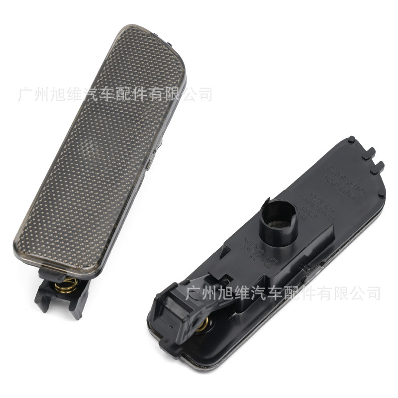 Suitable for Volkswagen Golf 4 Golf Bora Jetta Mk4 American Version Front Bumper Light Side Marker Light Turn Signal Light