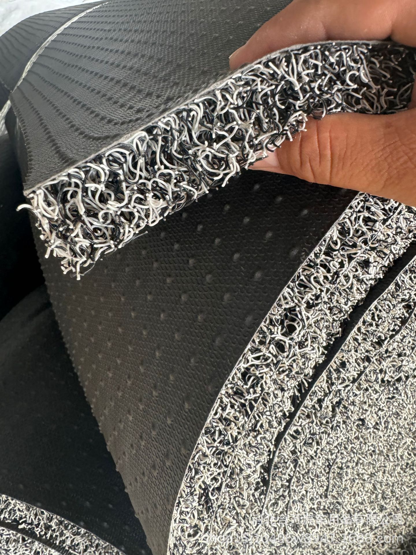 Wholesale Silk Loop Pile Floor Mats, Non-Slip, Easy to Maintain, Washable, Thickened, Direct from the Manufacturer, Available in Various Sizes, Customizable