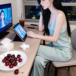 ����������z���������ٽz�����L���ԸЃ���Ů˯���ٽzƴ�ӼҾӷ�