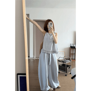 �nϵ�¿�һĨ��ˮ�{�@�����b��Y�o�䱳�ļ�ɫ�������ѝ�r�аٴ�