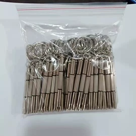 手电筒;其他眼镜;钥匙扣及钥匙扣配件