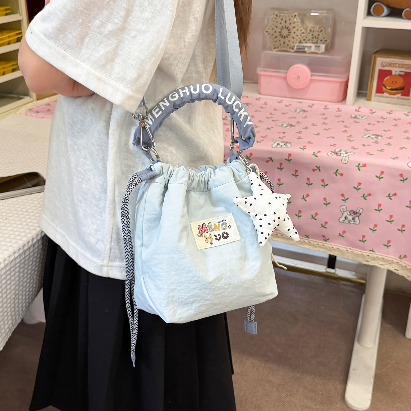 Japanese-Style Artistic Single-Shoulder Mirrorless Camera Bag for Women, Crossbody Bag, Portable Photography Bag, Drawstring Bucket Bag for Travel