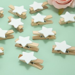 Creative photo of a white five-pointed star, home decoration, student memo clip, snack clip, mini wooden handicraft