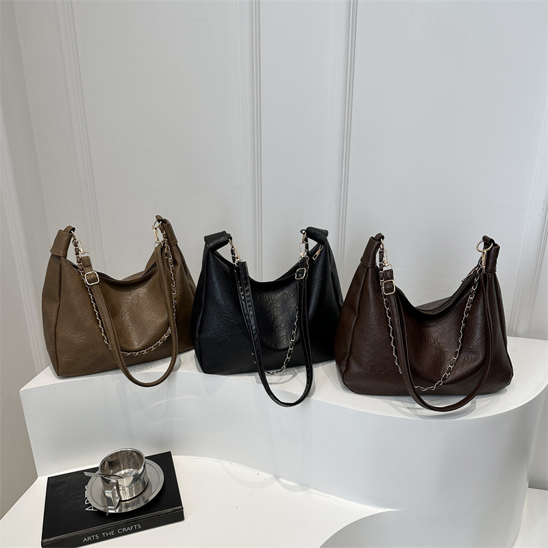 Bolsa de hombro de moda casual de gran capacidad para mujeres 2024 nueva bolsa de viaje simple transfronteriza bolsa de viaje casual de gran capacidad bolsa de mano