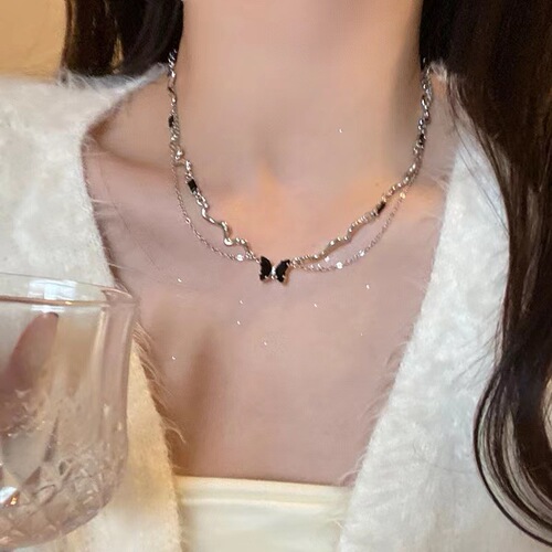 Wave Pattern Irregular Butterfly Necklace Women's Light Luxury Niche Clavicle Chain Design High-end Personality Necklace