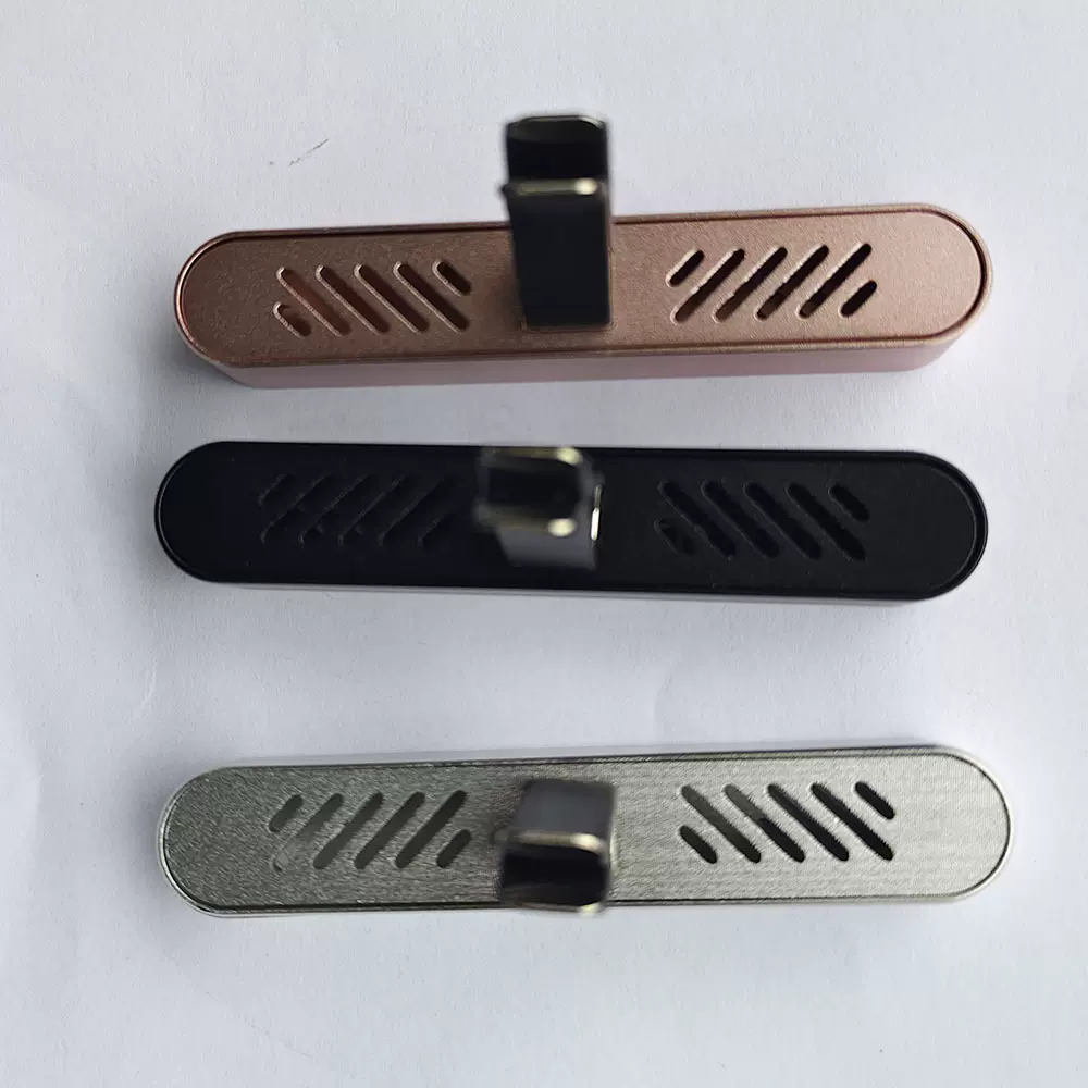 新款车载香薰轻奢汽车铝合金香水夹 香水出风口除异味夹子