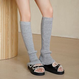 Autumn and Winter horn socks leg protector vintage horseshoe socks vertical stripes slimming knitted warm wide leg socks ins Internet celebrity