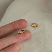 2024�¿��ɫ�i���Ӷ��hŮ���sС������ɫ˯�X��ժС���L���