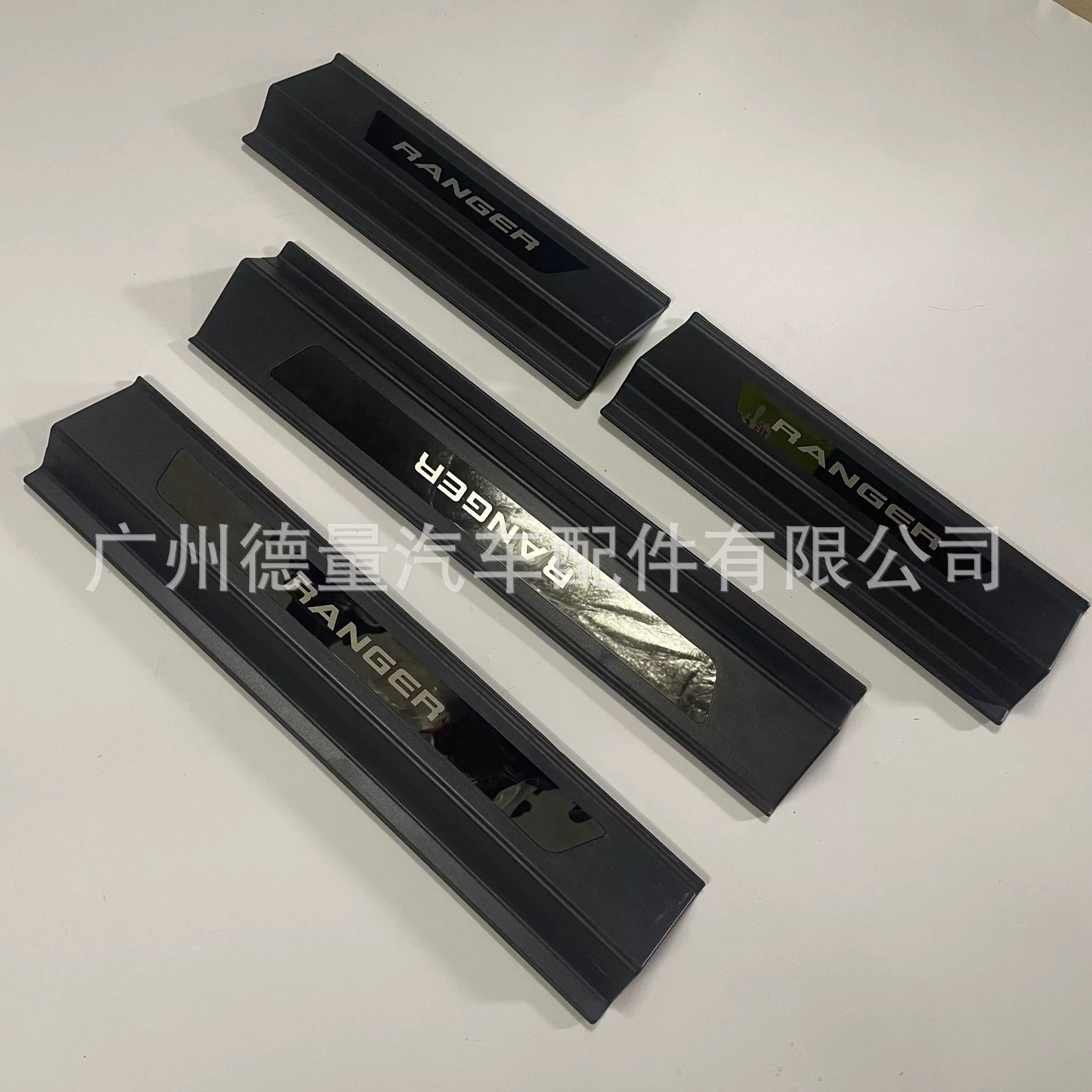 Подходит для Ford Ranger22 + приветственная педаль T9, акриловая установка без потерь без перфорации со словами