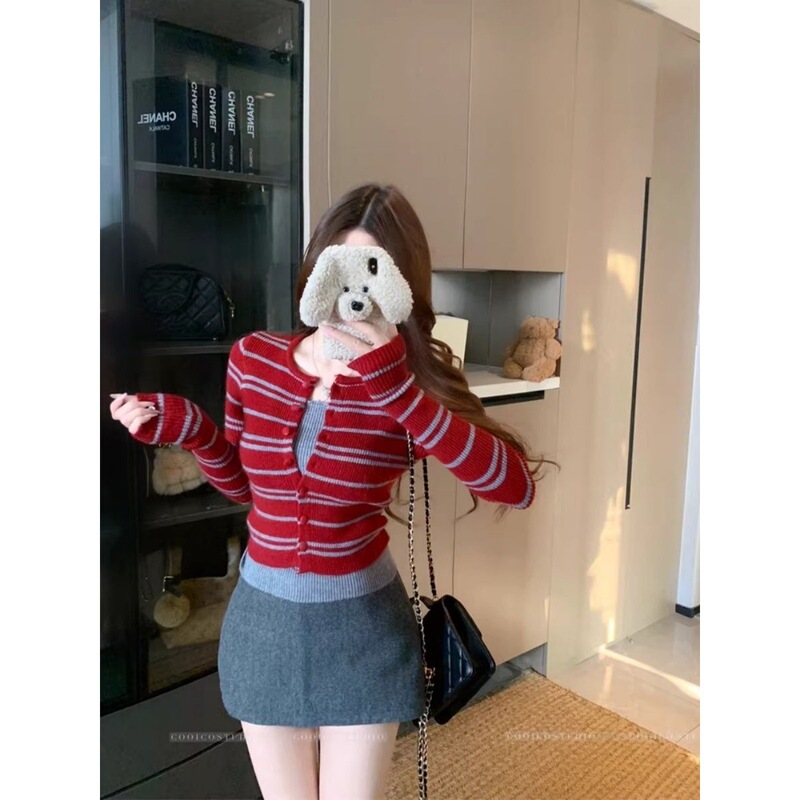 Hot Girl Christmas Style Fake Two-Piece Striped Knit Sweater for Women, New Slim-Fit Niche Long-Sleeve Top, Export from Taiwan, in Stock Hot Girl Christmas Style Fake Two-Piece Striped Knit Sweater for Women, New Slim-Fit Niche Long-Sleeve Top, Export from Taiwan, in Stock