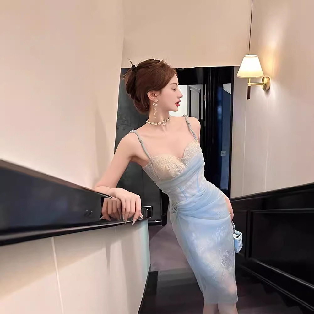 Blue Birthday Party French-Style Dress 2026 Spring New Women's Sexy Halter Neck Mature Style Nightclub Evening Dress