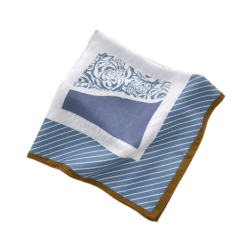 Japón y Corea del Sur de alto valor facial línea de moda extranjera flor impresión bufandas de moda femenina bufandas de moda profesional herringbone bufandas