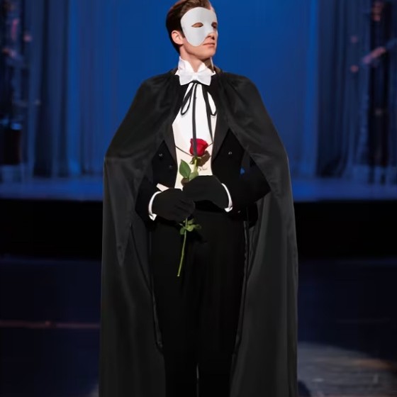 Ensemble costume magicien avec cape chapeau masque et nœud papillon_voghion.com