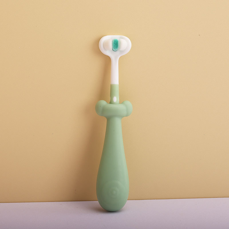 Cepillo de dientes transfronterizo para niños de cabello ultrafino suave 1 - 6 años de edad dientes trifacéticos diez mil cabello bebé diez mil cabello cepillo de dientes de leche al por mayor