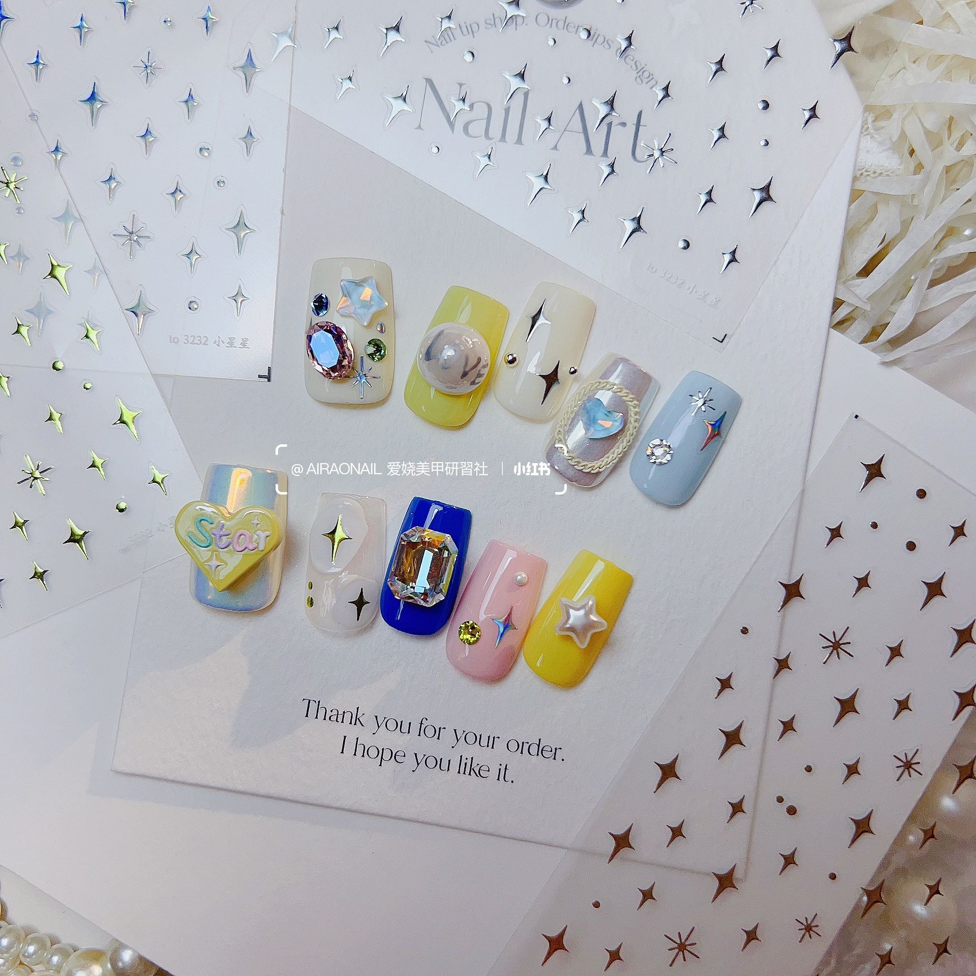 Pegatinas de uñas doradas tomoni populares pegatinas de uñas vintage fábrica al por mayor estrella japonesa de cuatro colores 3232