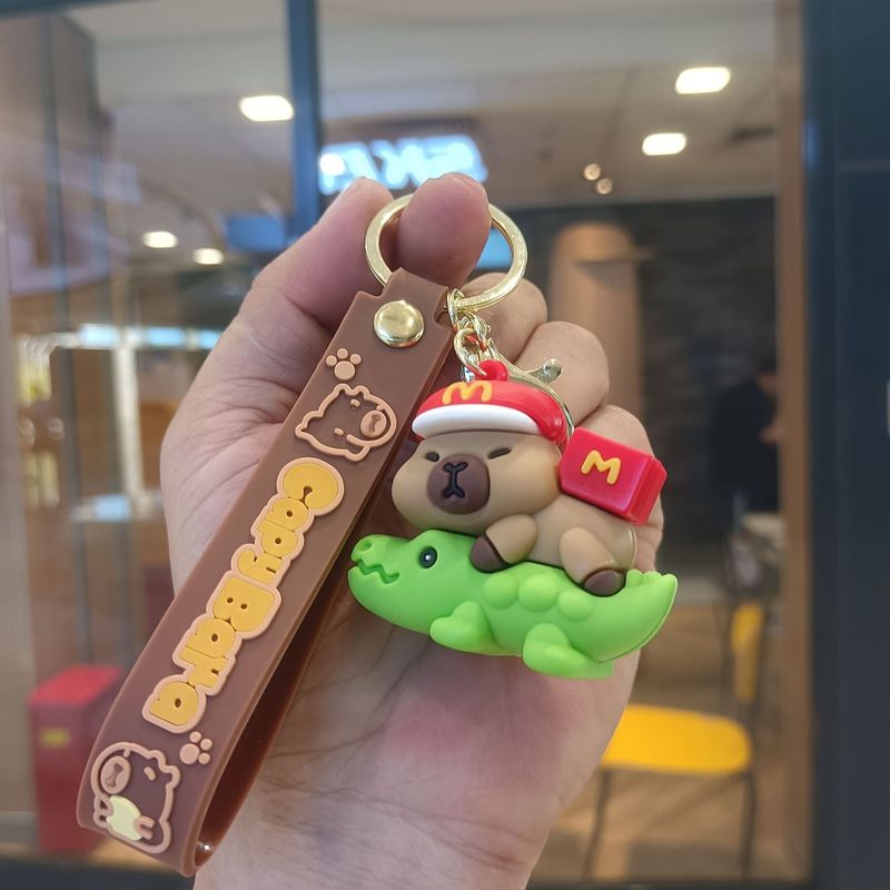 新しいカピバラキーホルダーペンダントハンバーガーカピバラ立体人形かわいい車のスクールバッグキーホルダー卸売|undefined