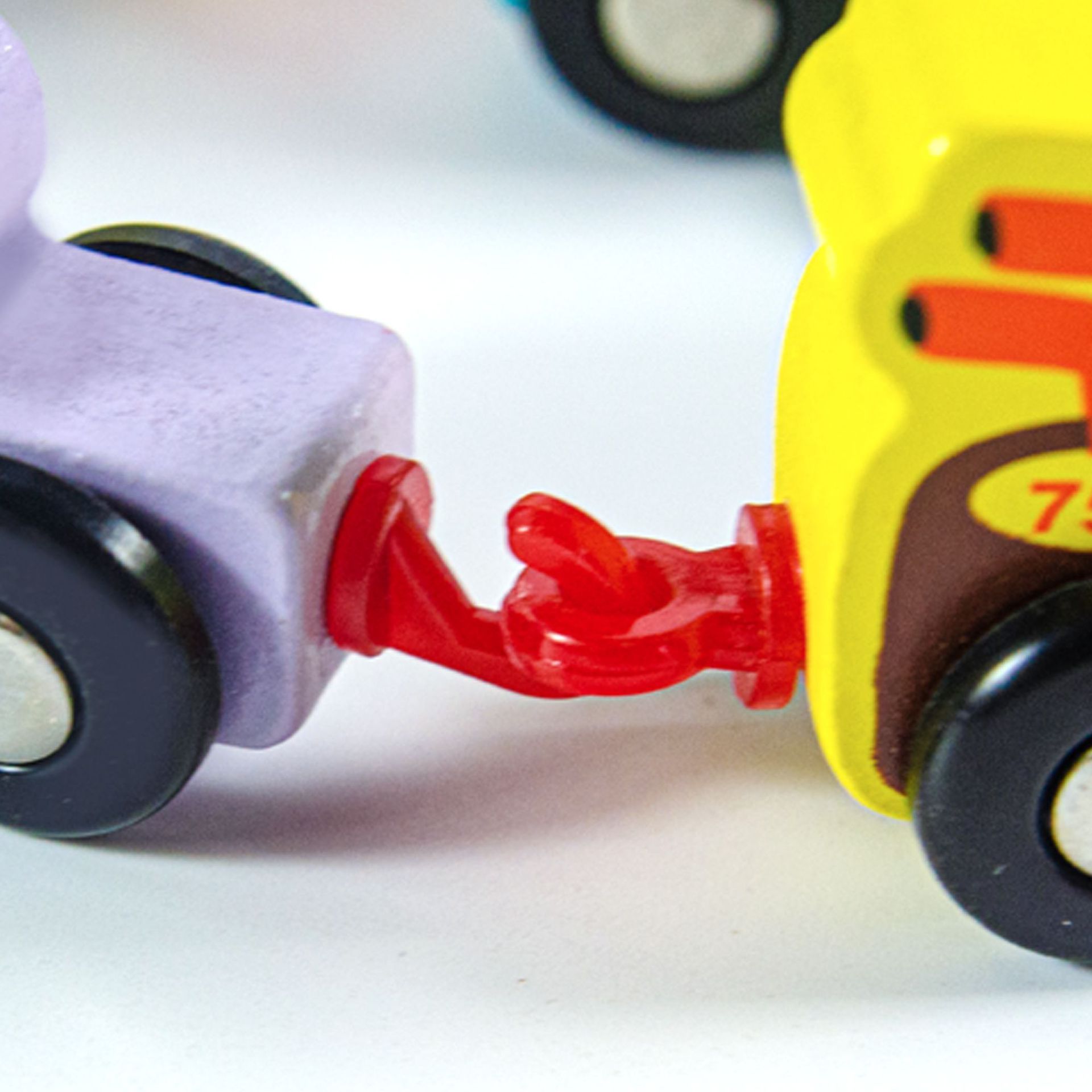 Desmontaje y montaje de los niños tren digital educación temprana arrastre coche de juguete bloques de construcción de inteligencia al por mayor juguetes de madera comercio exterior