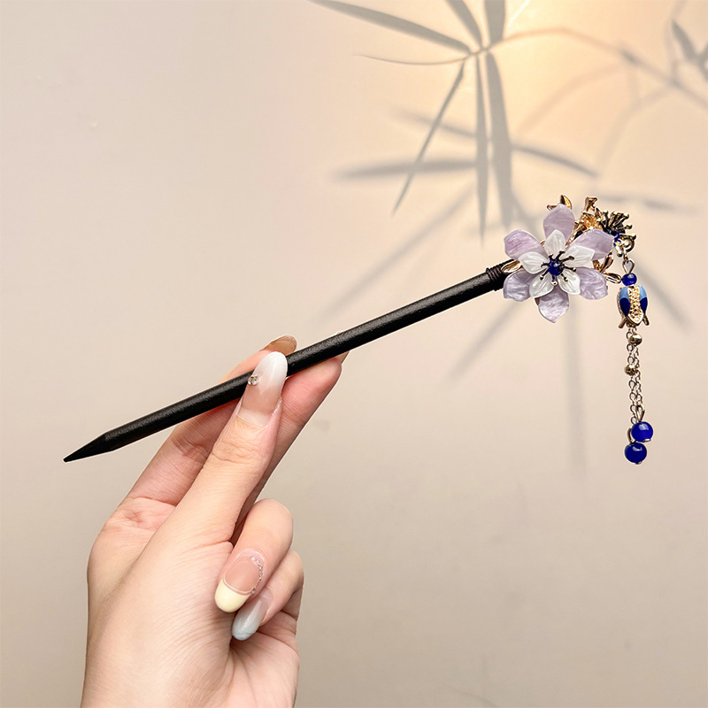 Retro simple nicho de alta estética oriental diseño de cabello de flores de frascos de estilo antiguo cabello