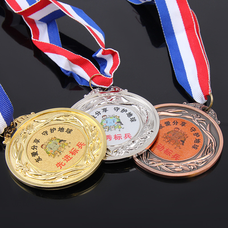Medallas de bronce metálicas personalizadas transfronterizas para juegos deportivos de estudiantes de preescolar, premios conmemorativos universales para competiciones.