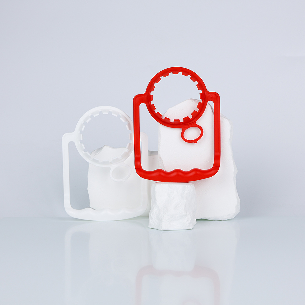 Fábrica de fuente al por mayor botella de agua potable desechable 55 calibre botella de bebidas PE mango mango de plástico